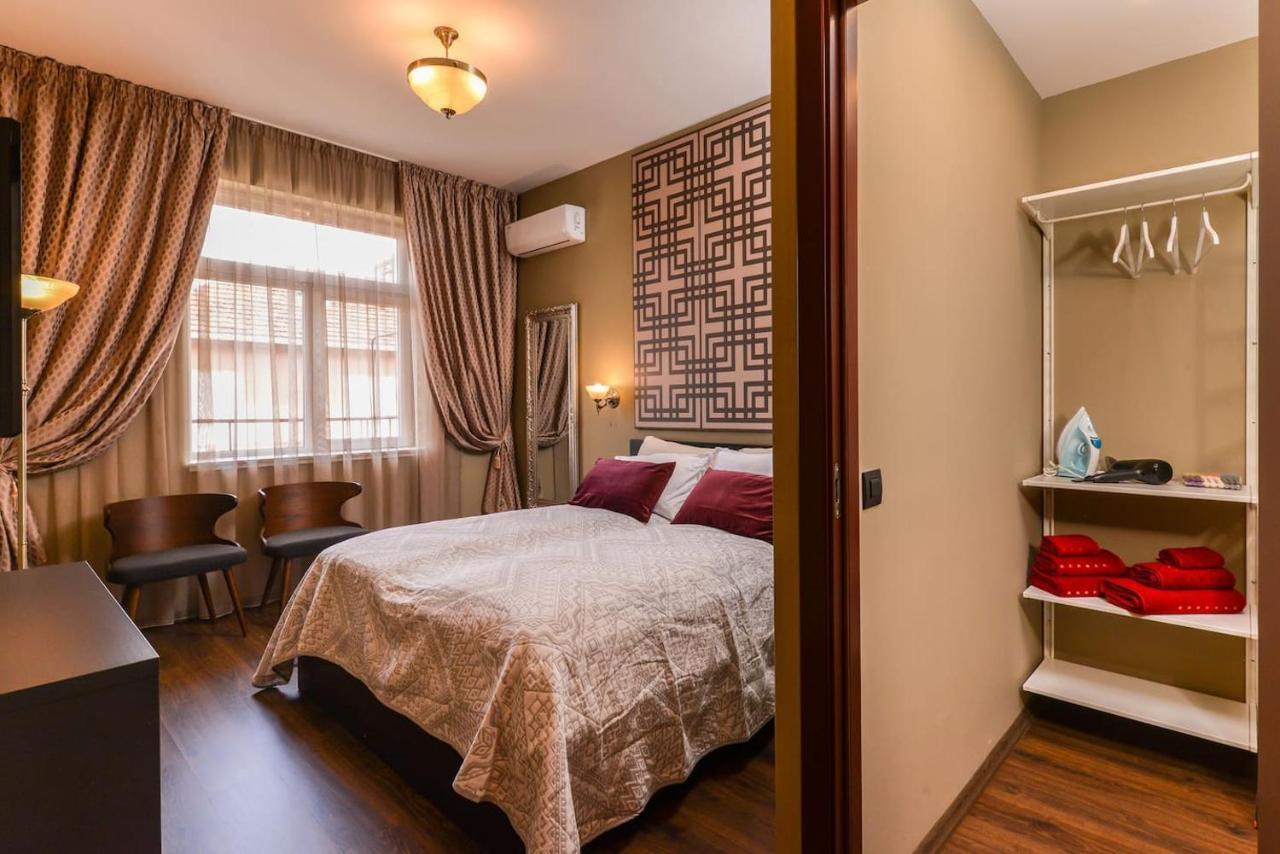Sofia Dream Apartments - Jazzy Two Bedroom Suite By Flat Mаnager エクステリア 写真