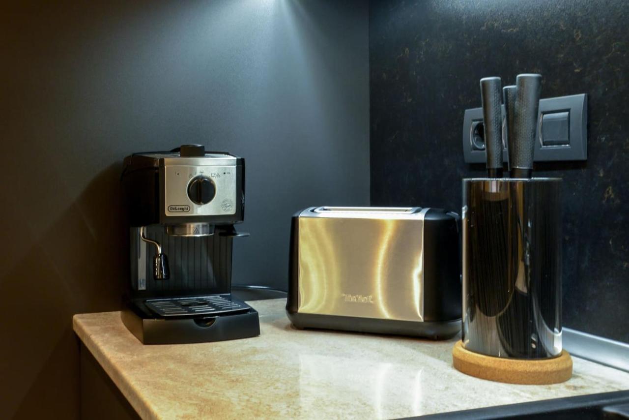 Sofia Dream Apartments - Jazzy Two Bedroom Suite By Flat Mаnager エクステリア 写真
