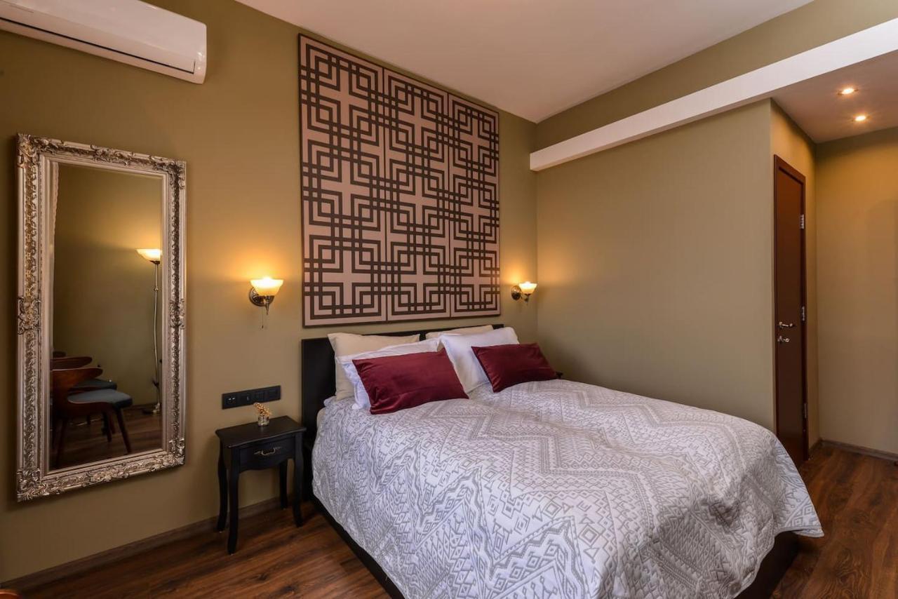 Sofia Dream Apartments - Jazzy Two Bedroom Suite By Flat Mаnager エクステリア 写真