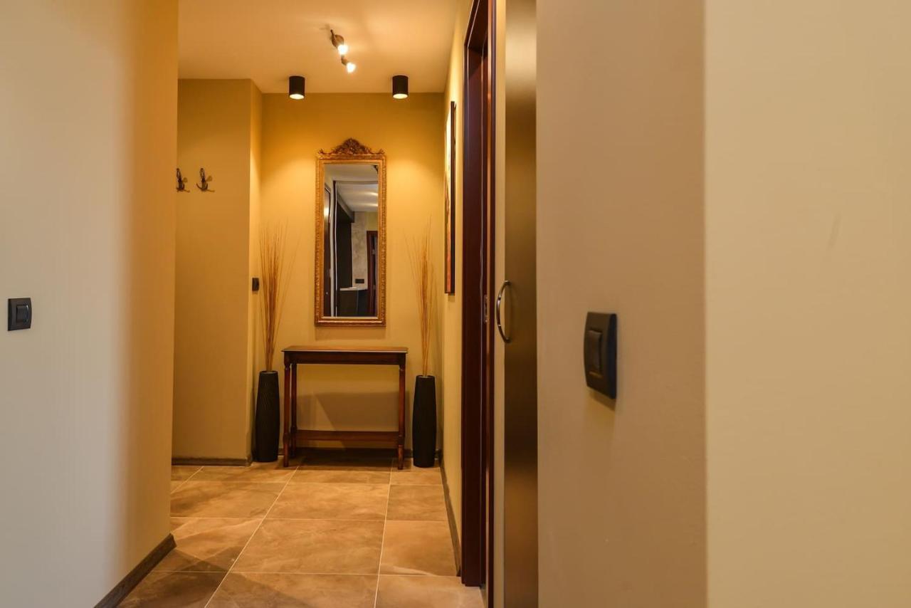 Sofia Dream Apartments - Jazzy Two Bedroom Suite By Flat Mаnager エクステリア 写真
